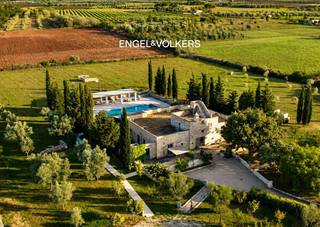 Villa in Corigliano d'Otranto, Apulia, Italy 1 - 16746042
