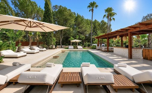 Villa in Cala Llonga, Ibiza, Santa Eularia des Riu, Balearic Islands 1