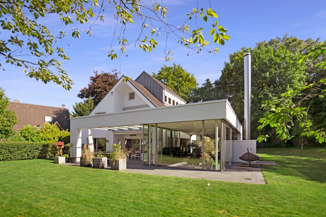 Villa in Düsseldorf, North Rhine-Westphalia, Germany 2 - 18571869