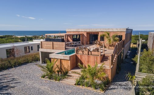 House in El Chorro, Maldonado Department, Uruguay 1