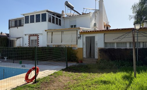 Chalet en Alhaurín de la Torre, Andalucía, España 1