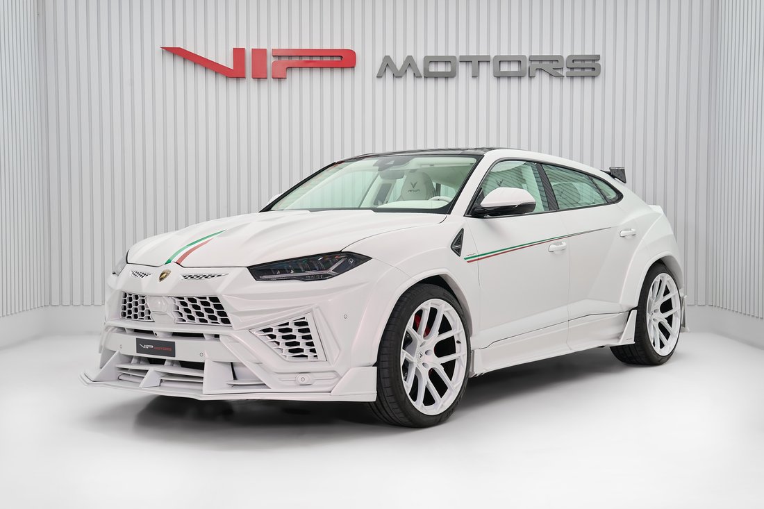 Suv in Dubai, United Arab Emirates 3 - 18573641