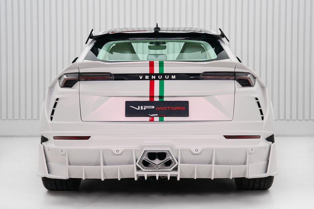Suv in Dubai, United Arab Emirates 5 - 18573641