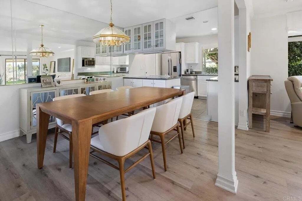 Condo in Thousand Oaks, California, United States 5 - 18573698
