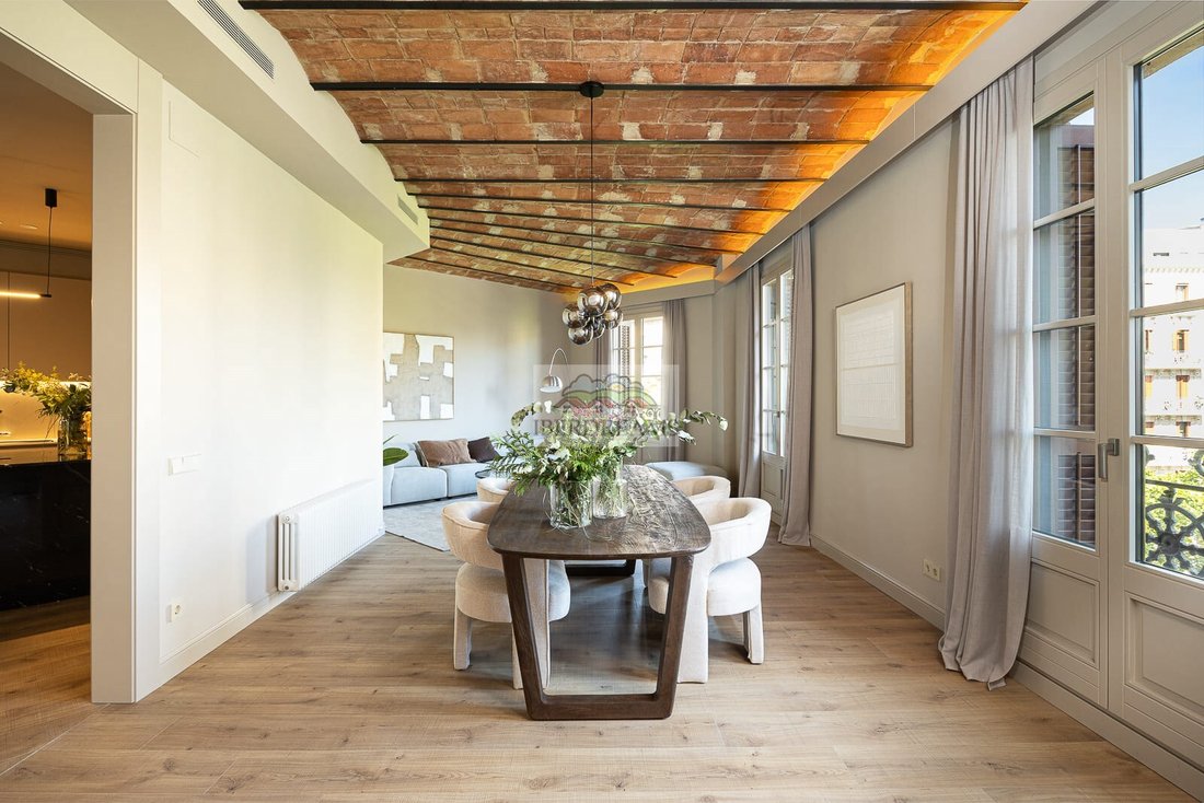 Apartment in Eixample, Barcelona, Spain 2 - 18294116