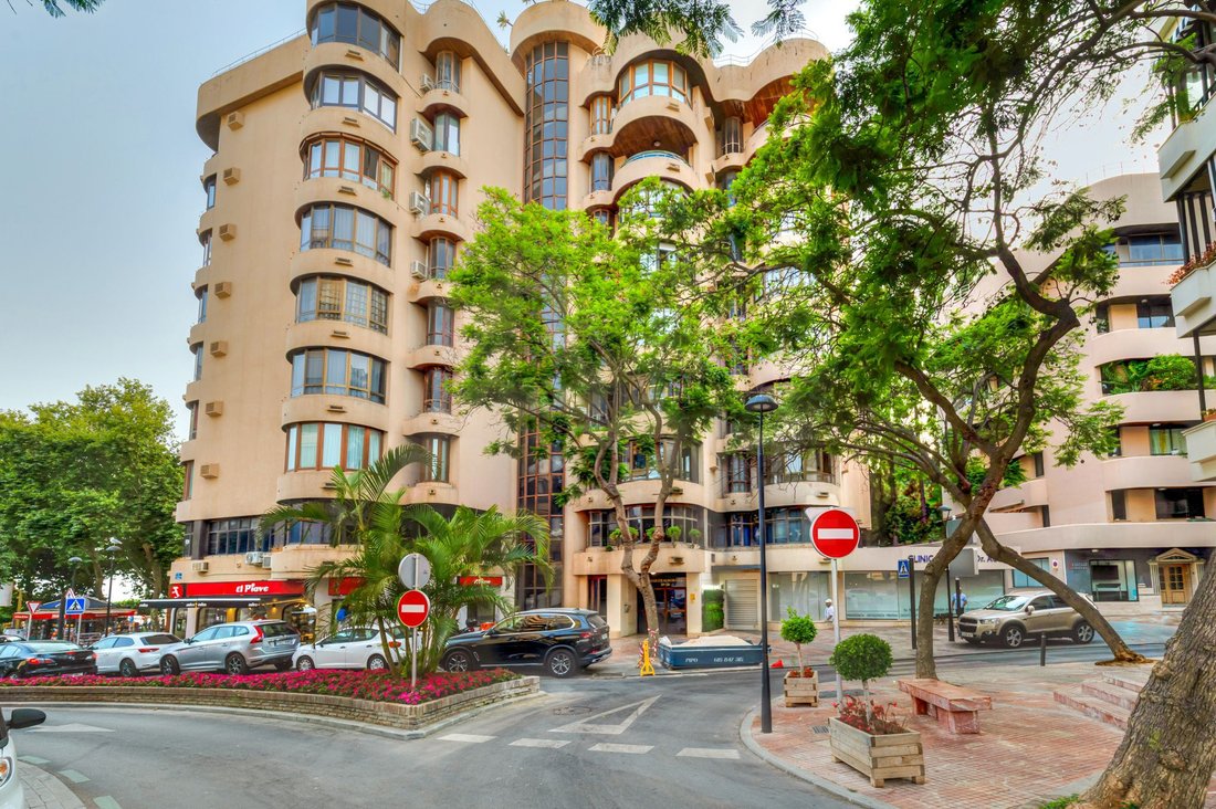 Apartment in Marbella, Andalusia, Spain 2 - 18573670