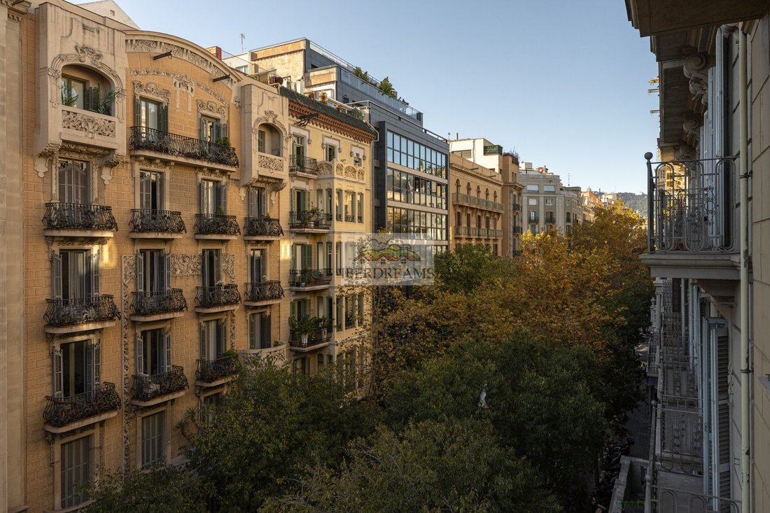 Appartamento a Eixample, Barcellona, Spagna 2 - 18573643