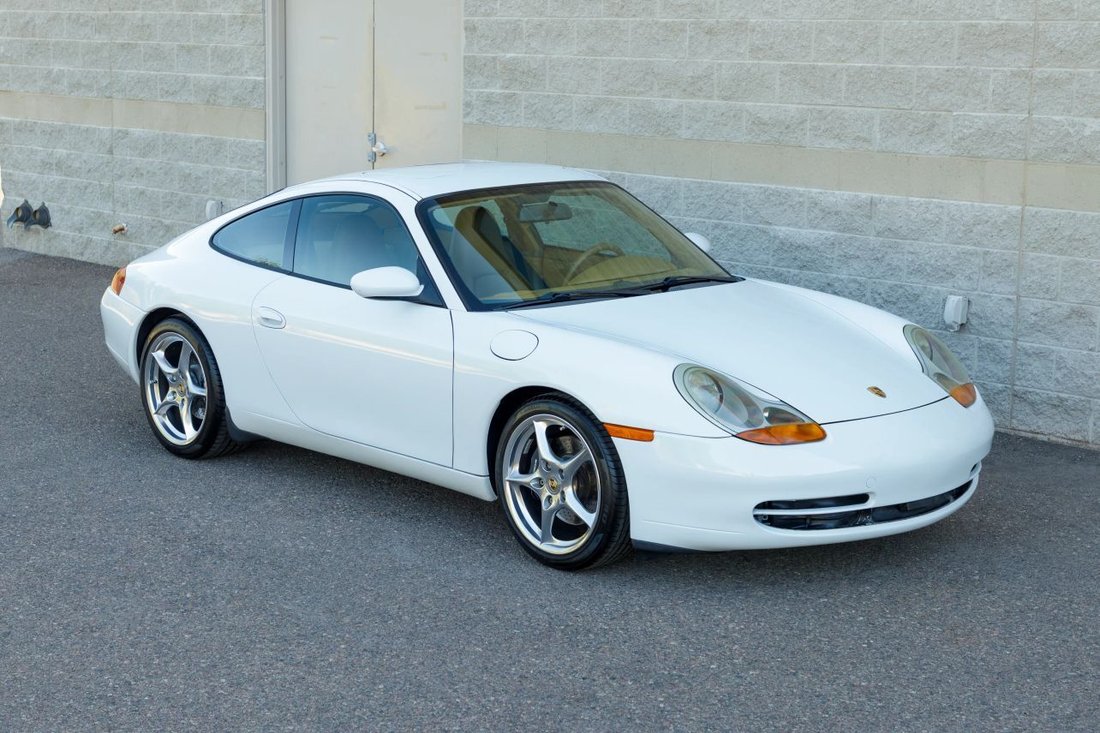 Coupe in Scottsdale, AZ, United States 5 - 18573655