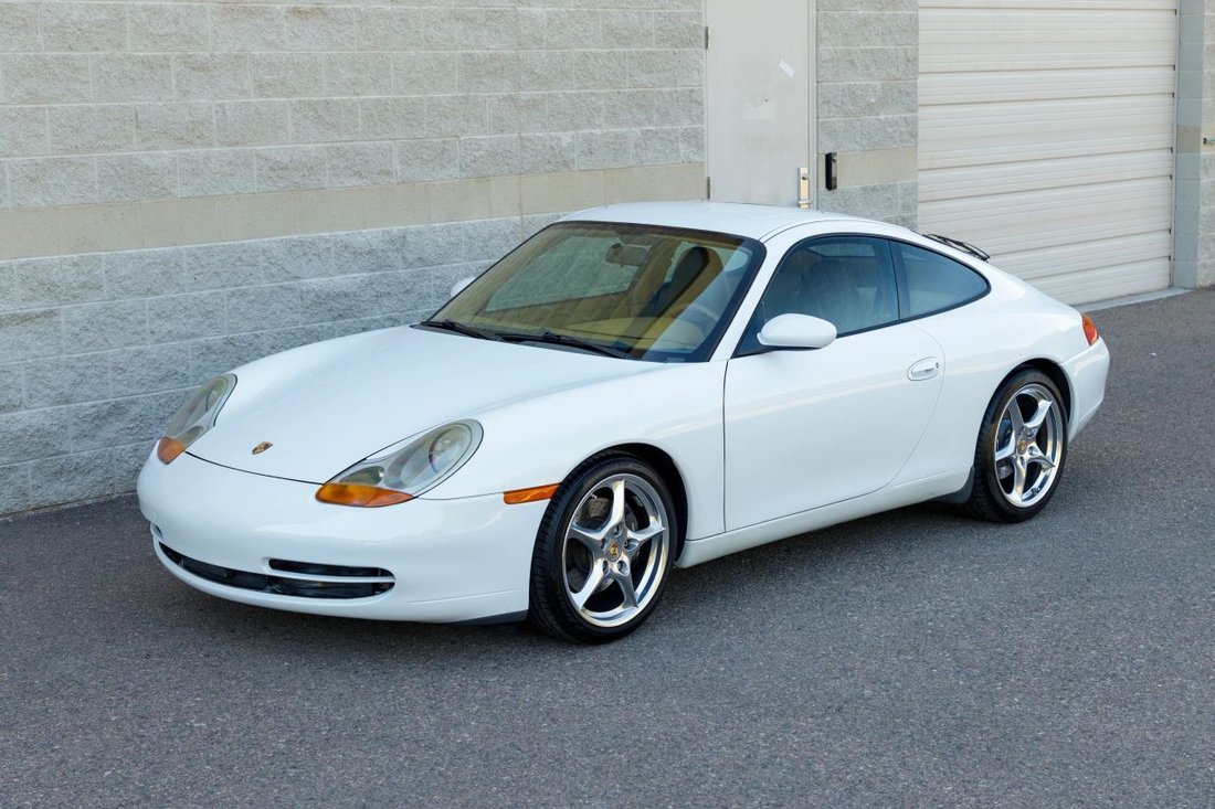 Coupe in Scottsdale, AZ, United States 2 - 18573655
