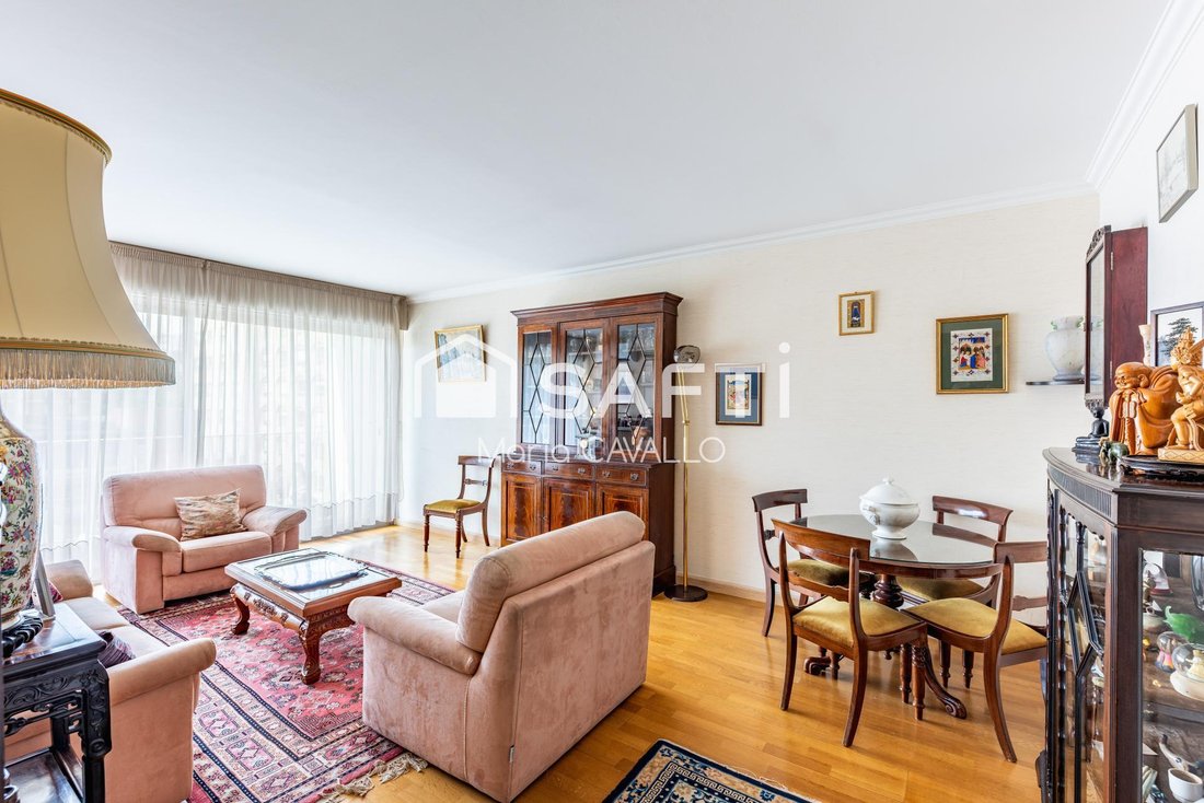 Apartment in Nationale-Deux Moulins, Paris 13e Arrondissement, Paris 4 - 18539076