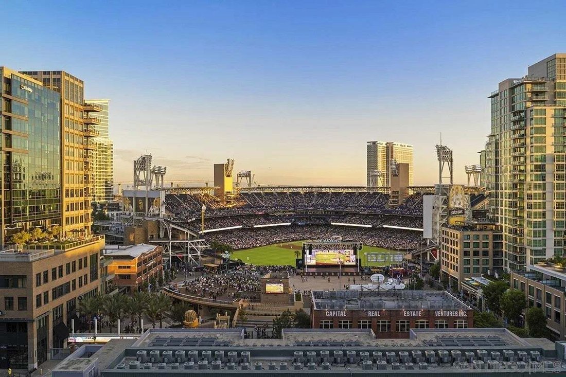 Condo in San Diego, California, United States 2 - 18573676