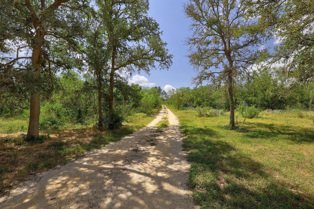 House in Dale, Texas, United States 3 - 16682003