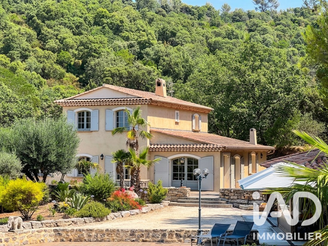 House in Hyeres, Provence-Alpes-Côte d'Azur, France 1 - 18345498