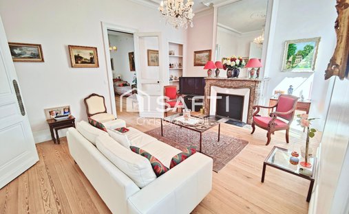 Apartment in Hôtel de Ville-Quinconce-Saint Seurin-Fondaudège, Bordeaux, France 1