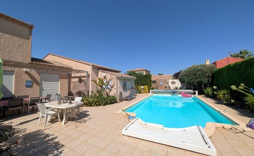 House in Peripherie, Marseillan, France 1