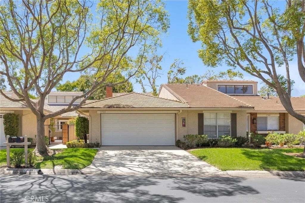 Condo in Irvine, California, United States 3 - 18573686