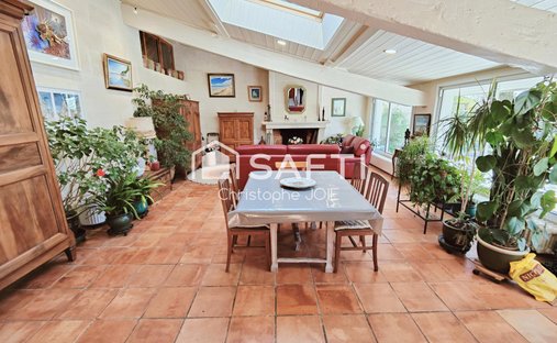 House in Loustalot, Gradignan, France 1
