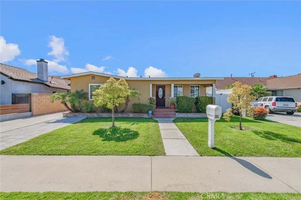 House in Downey, California, United States 1 - 18215725