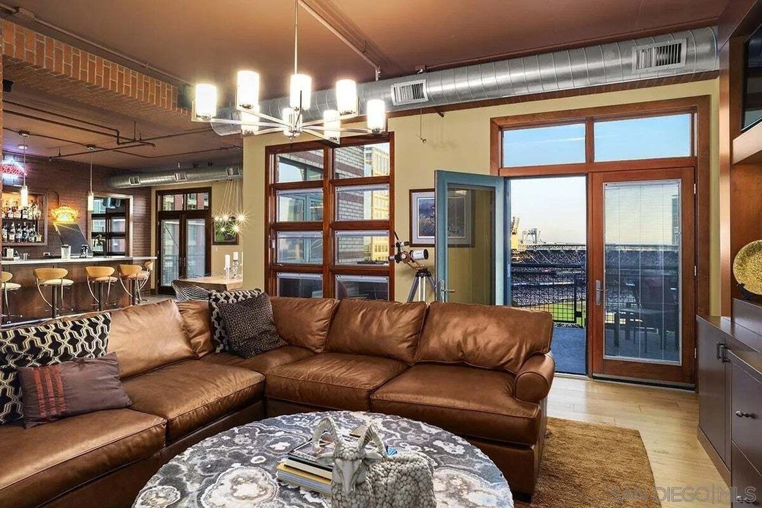 Condo in San Diego, California, United States 4 - 18573676