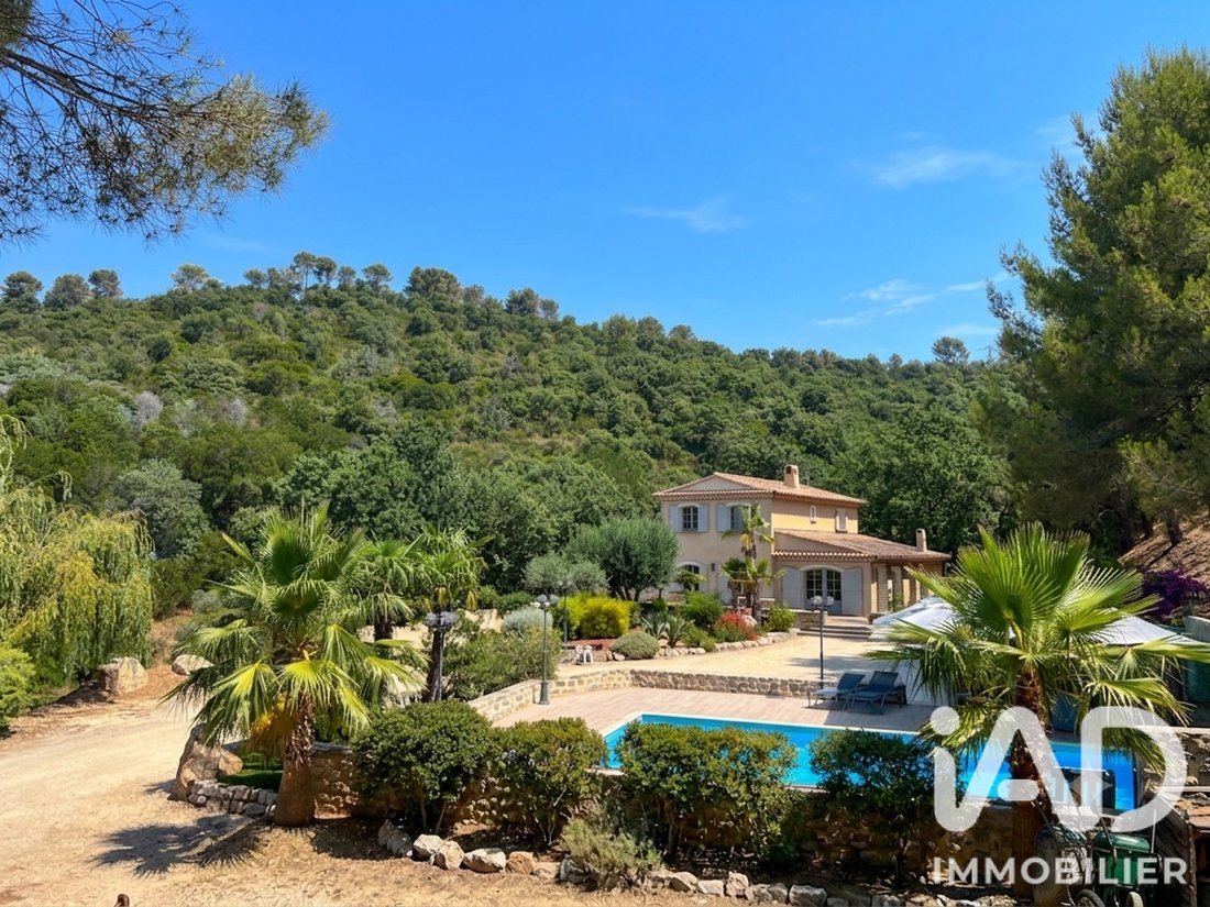 House in Hyeres, Provence-Alpes-Côte d'Azur, France 3 - 18345498