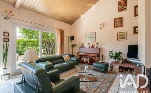 Casa en Saint-Nazaire-les-Eymes, Auvernia-Ródano-Alpes, Francia 1