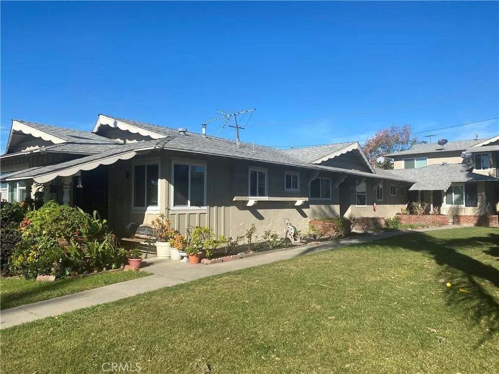 Orange, California, United States 2 - 18573723