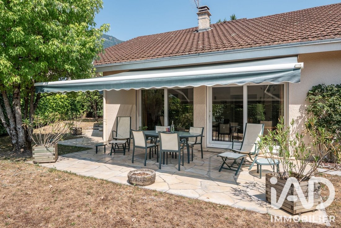 House in Saint-Nazaire-les-Eymes, Auvergne-Rhône-Alpes, France 2 - 18574652