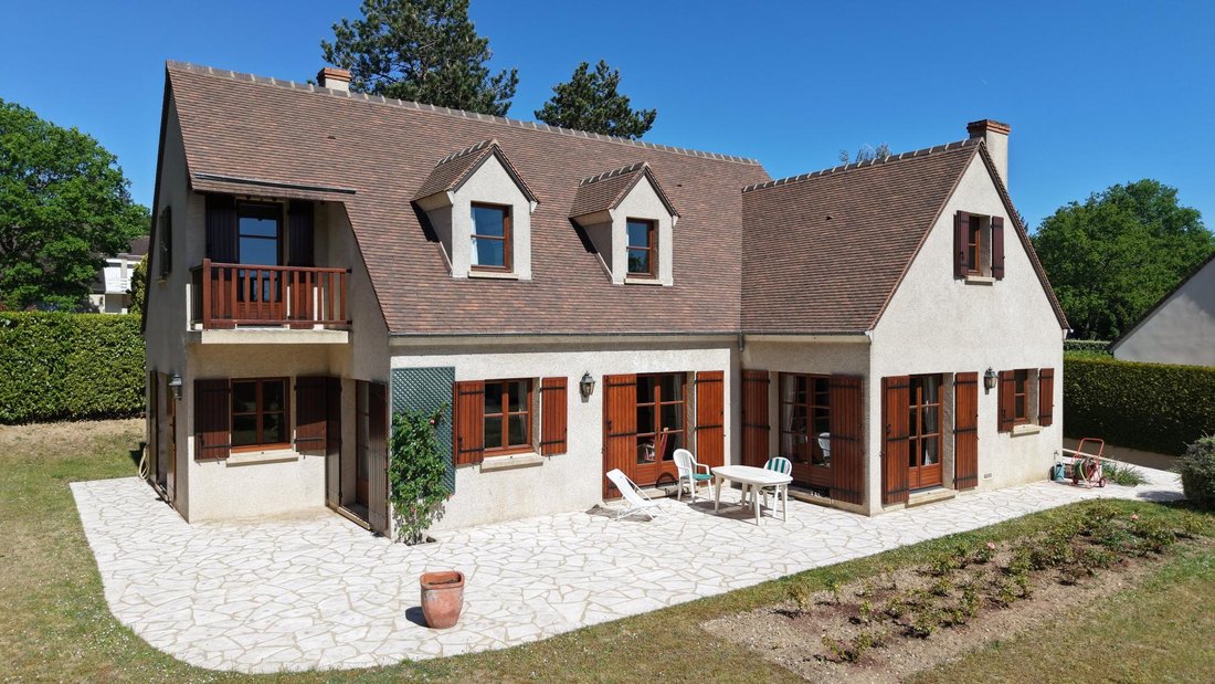 House in Mousseaux-sur-Seine, Ile-de-France, France 1 - 17957598