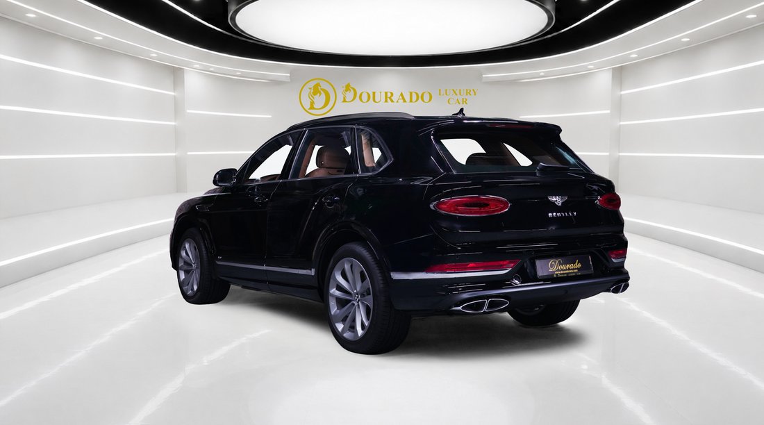 Suv in Dubai, United Arab Emirates 4 - 18564167
