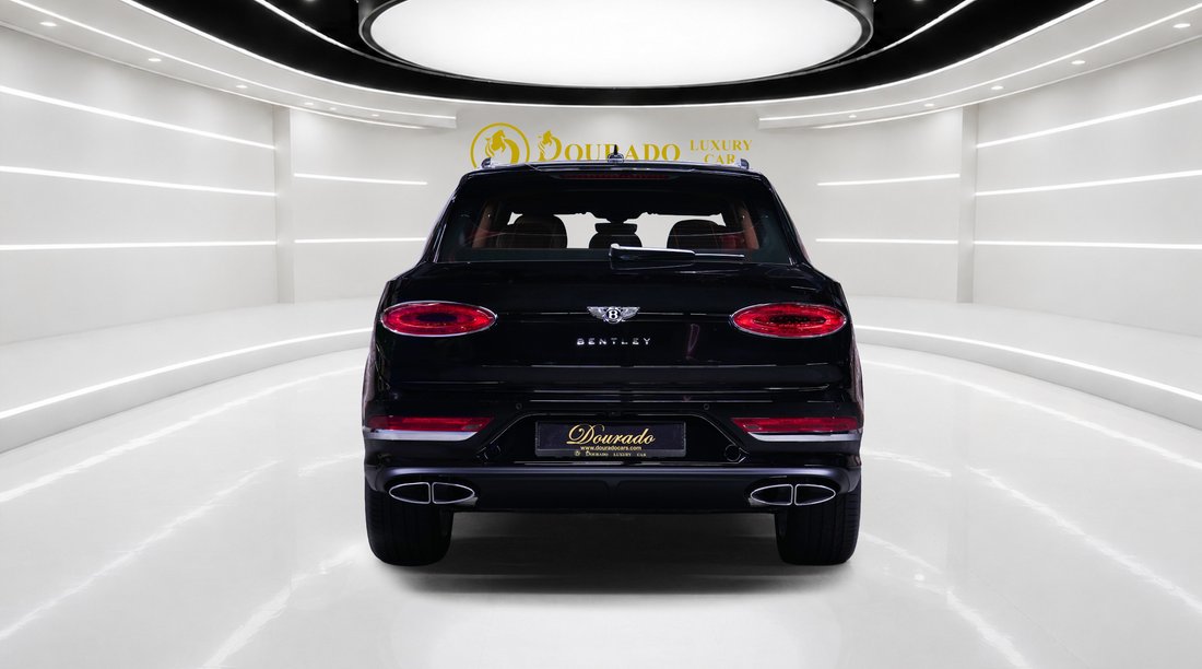 Suv in Dubai, United Arab Emirates 5 - 18564167
