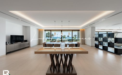 Apartment in Palm Jumeirah, Dubai, United Arab Emirates 1