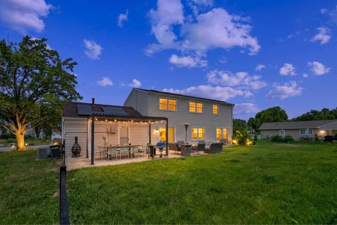 House in Schaumburg, Illinois, United States 4 - 18573877