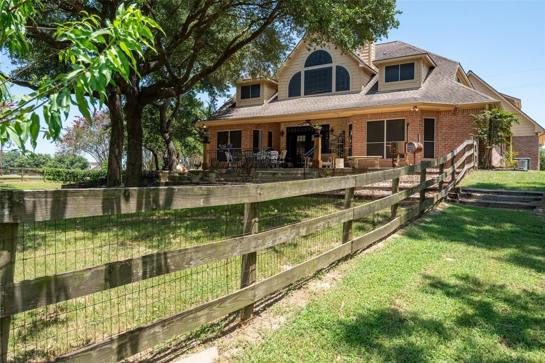 House in Sealy, Texas, United States 2 - 18573893