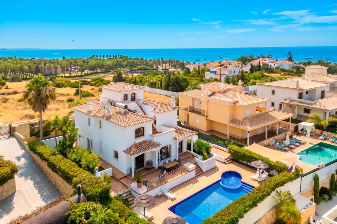 Villa in Olhos de Agua, Algarve, Portugal 5 - 18573979