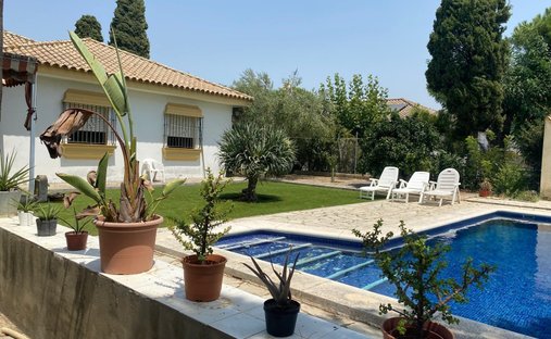 Chalet in Sanlucar de Barrameda, Andalusia, Spain 1