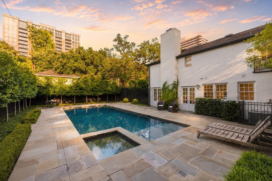 House in Houston, Texas, United States 5 - 18573906