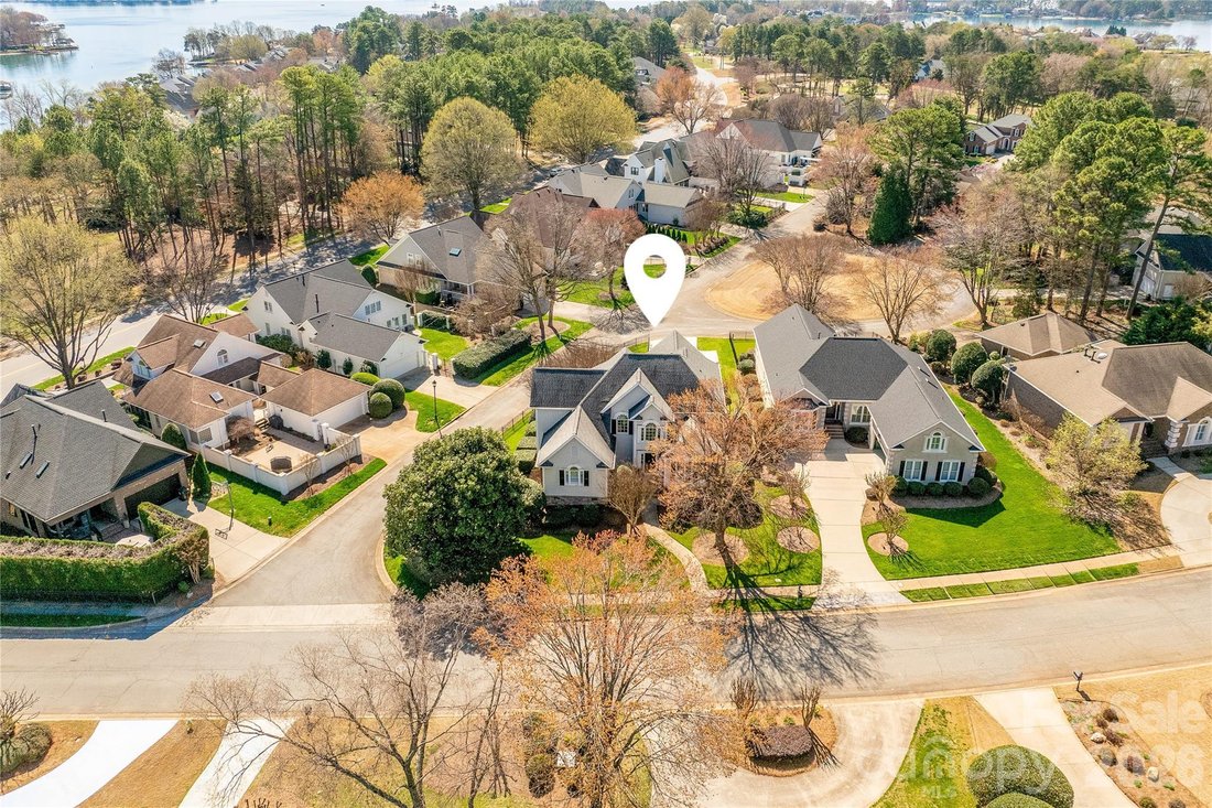House in Cornelius, North Carolina, United States 4 - 18573808
