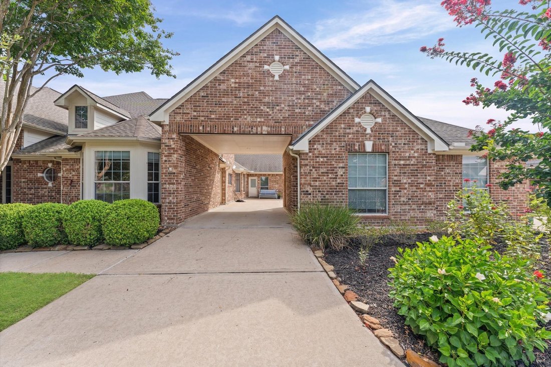 House in Houston, Texas, United States 3 - 18573912