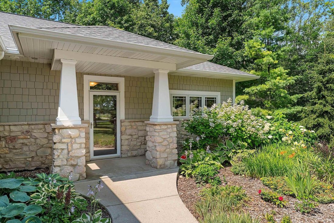 House in De Pere, Wisconsin, United States 3 - 18576211