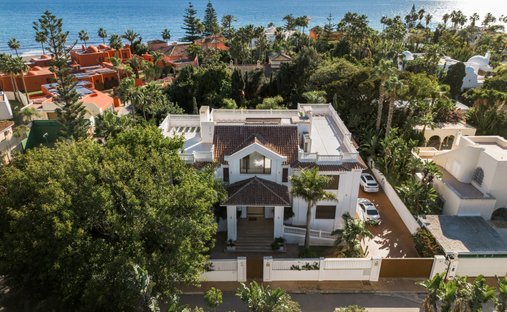 Villa in Estepona, Andalusien, Spanien 1