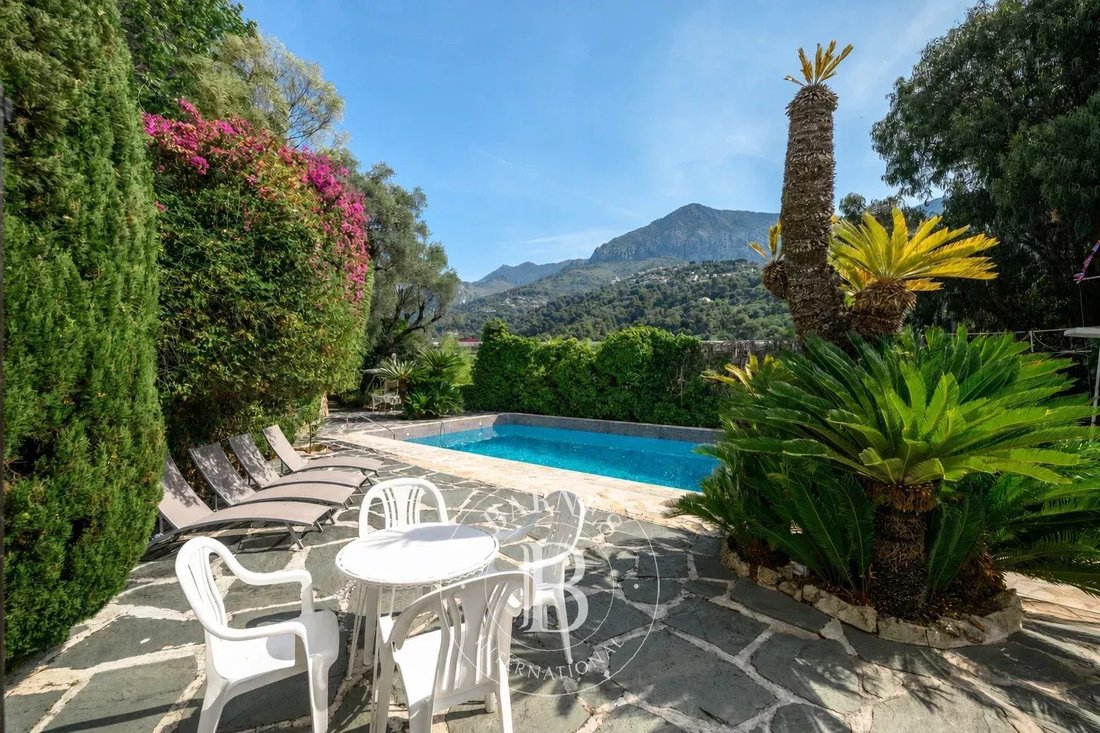 House in Menton, Provence-Alpes-Côte d'Azur, France 4 - 18446225