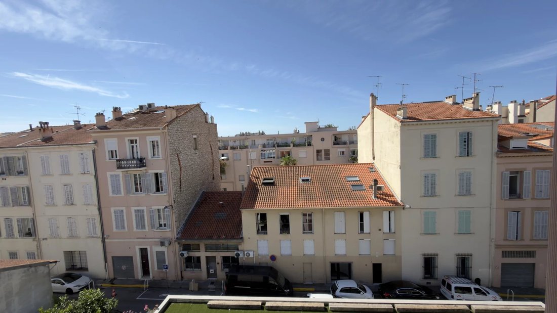Apartment in Saint Nicolas, Cannes, France 2 - 18575142