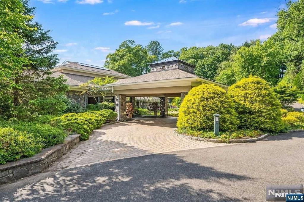 House in Saddle River, New Jersey, United States 2 - 18576282
