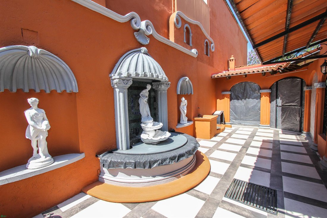 House in Presita Guadalupe, Guanajuato, Mexico 4 - 18056608