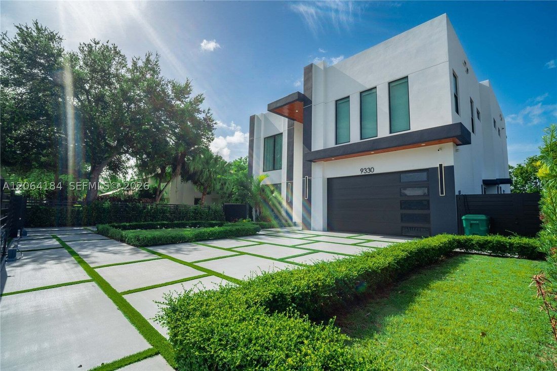House in Miami, Florida, United States 4 - 18576970