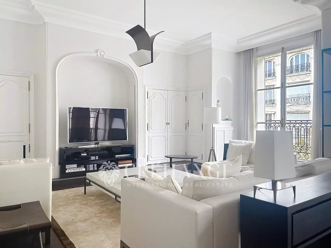Apartment in Gros Caillou, Paris 7e Arrondissement, Paris 5 - 18575073