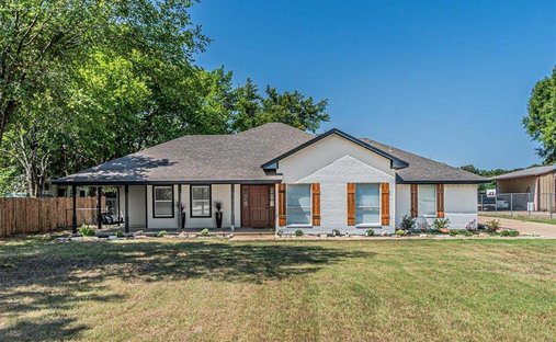 House in Seagoville, Texas, United States 1
