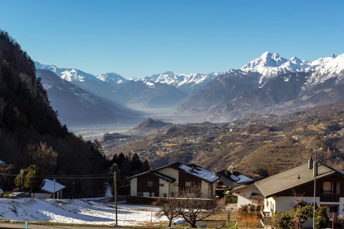 Chalet in Crans-Montana, Valais, Switzerland 2 - 18574970