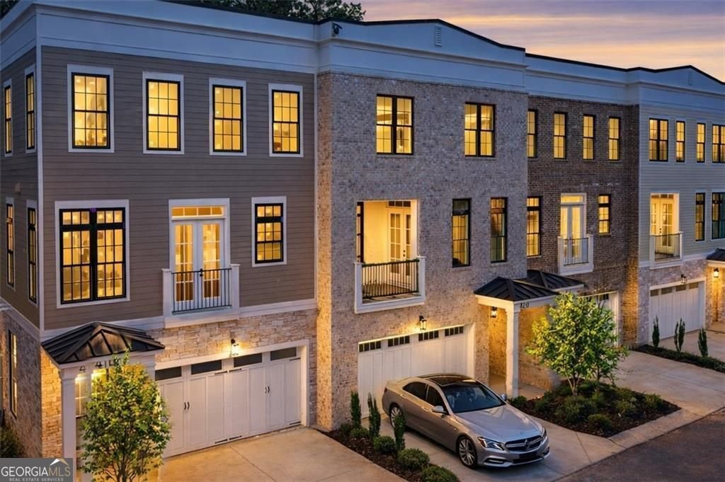 Townhouse in Alpharetta, Georgia, United States 3 - 18577415