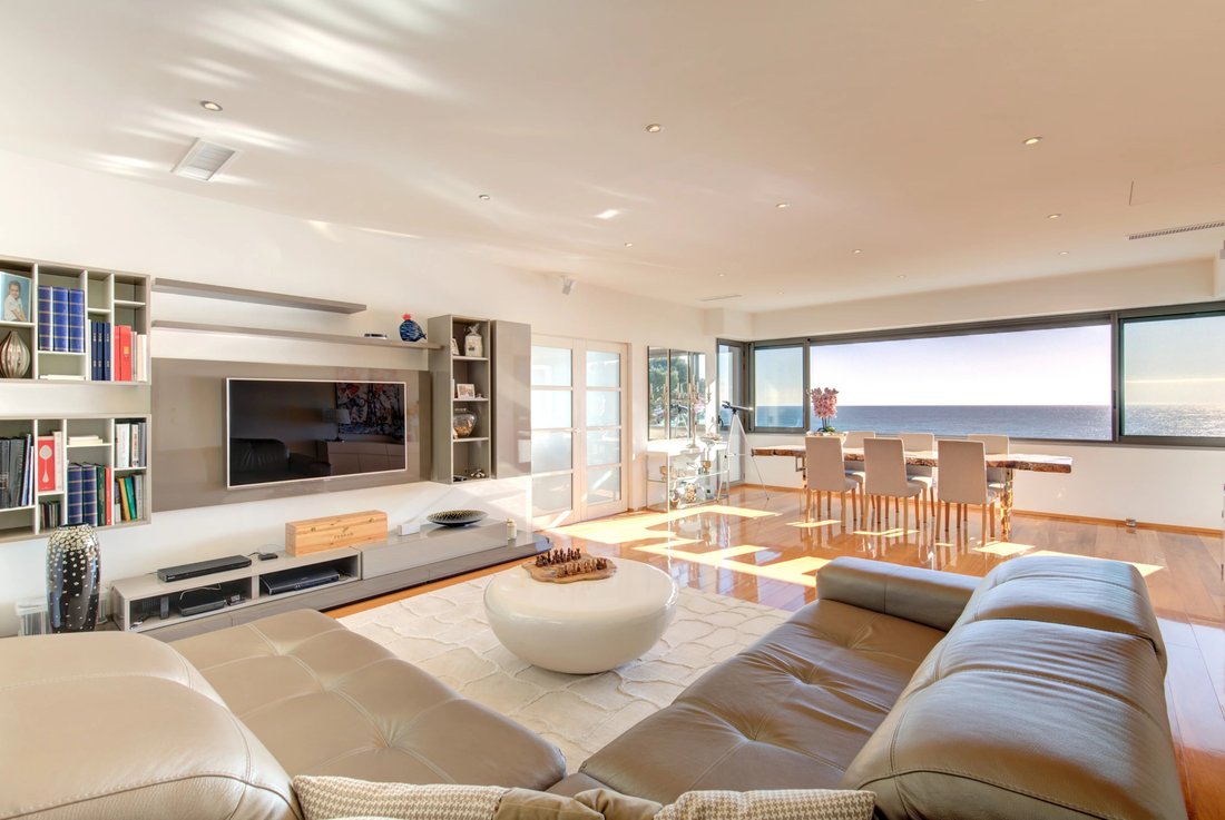 Villa in Èze, Provence-Alpes-Côte d'Azur, France 4 - 18575058